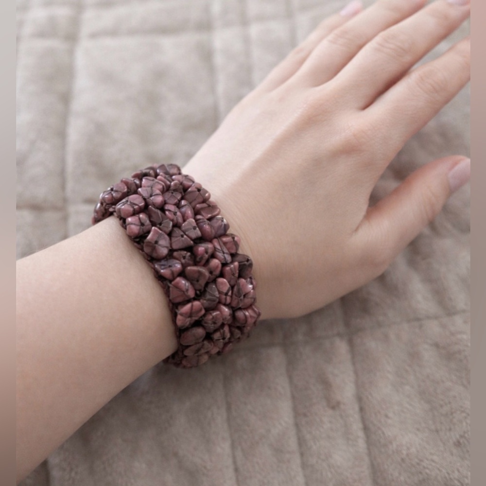 Natural Rhodonite Stone Chip Cuff Bracelet - Wide Gemstone Stretch Boho Jewelry